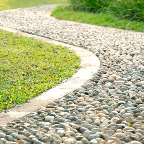 landscaping-pebbles-work-service